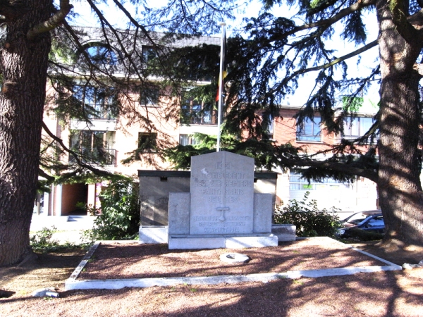 Le monument  Maulus et Van Gastel en 2010